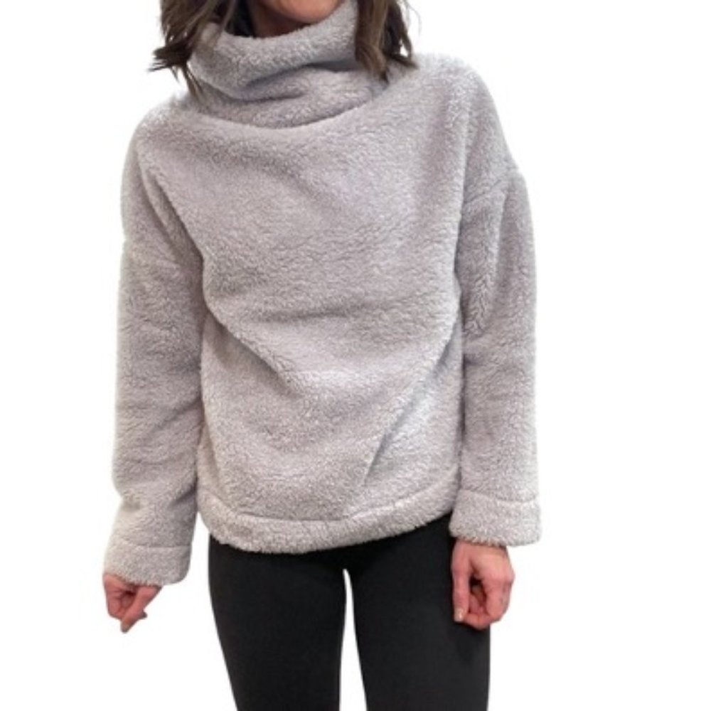 Gap Body Fluffy Teddy Turtleneck Pullover Small